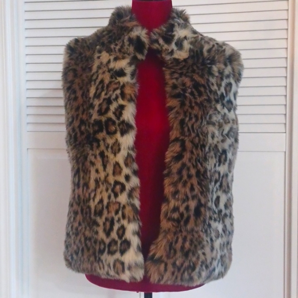 Valerie Stevens Sleeveless Faux Fur Leopard Animal Print Vest - S/M